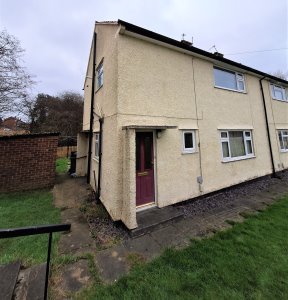 One bed upper floor flat in Guiseley.