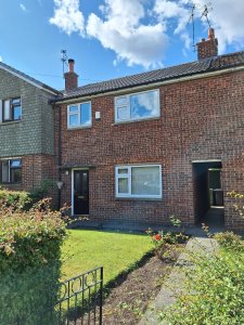 3 Manor Close