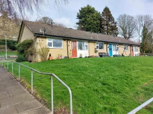 One bed bungalow in Rawdon.